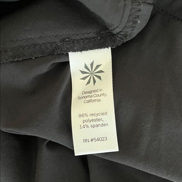 Athleta Everyday Athletic Black Tennis Skort Skirt Golf Pickleball, size 4 - Picture 9 of 10